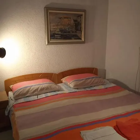 Pensiune I Sobe Cule 3*