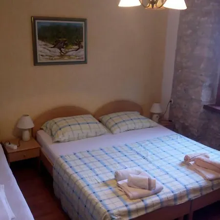 I Sobe Cule بيت ضيافة